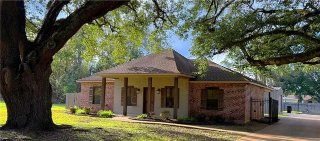 $262,000 | 5716 Southside Drive, Alexandria, LA 71301