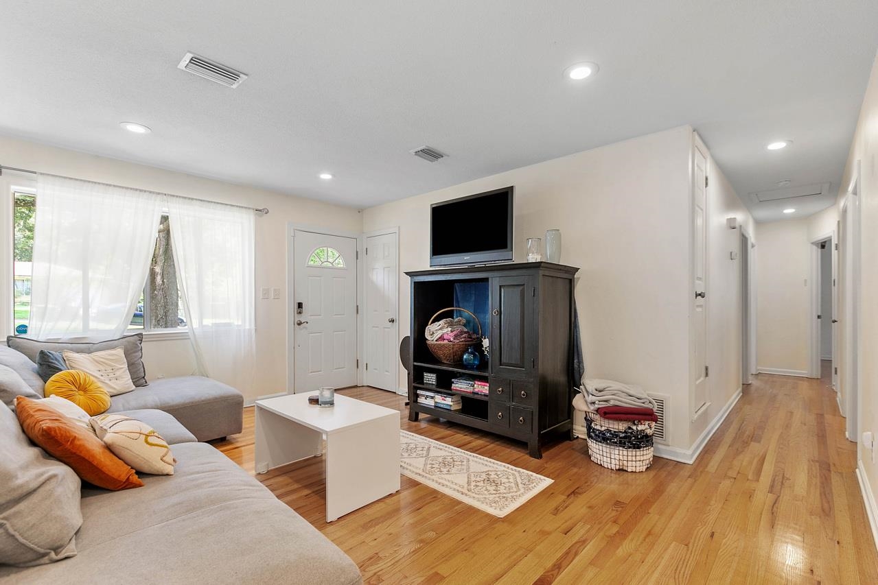 1811 Aaron Road Tallahassee, FL 32303 - Photo 23 of 27 Gallery Image 23