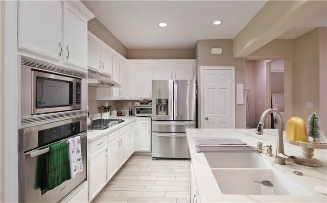 $619,900 | 16479 West Nicklaus, Unit 124, Sylmar, CA 91342