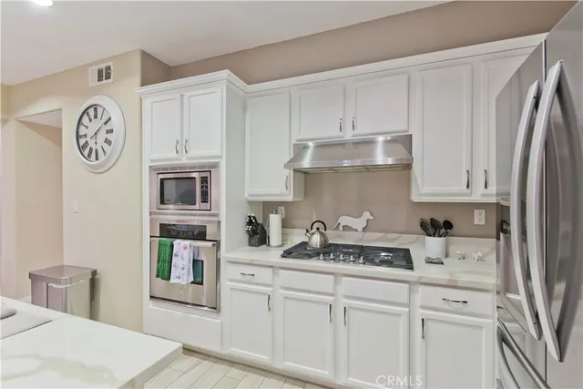 $619,900 | 16479 West Nicklaus, Unit 124, Sylmar, CA 91342