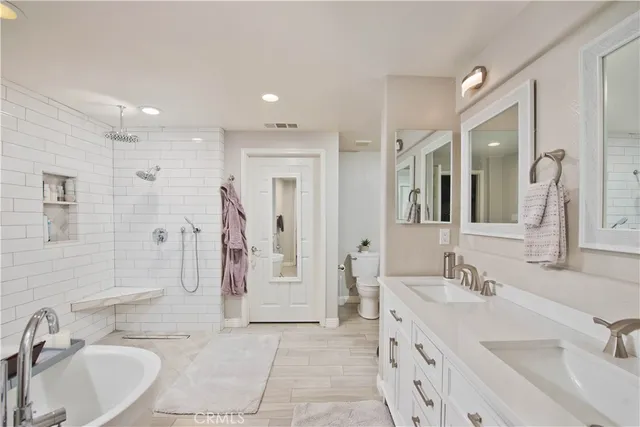 $619,900 | 16479 West Nicklaus, Unit 124, Sylmar, CA 91342