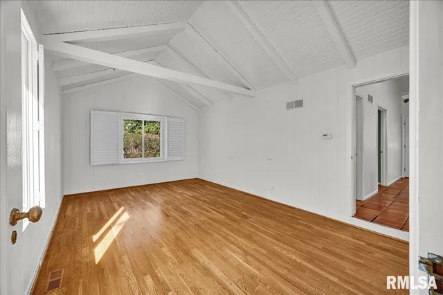 $275,000 | 223 West Hollyridge Circle, Peoria, IL 61614