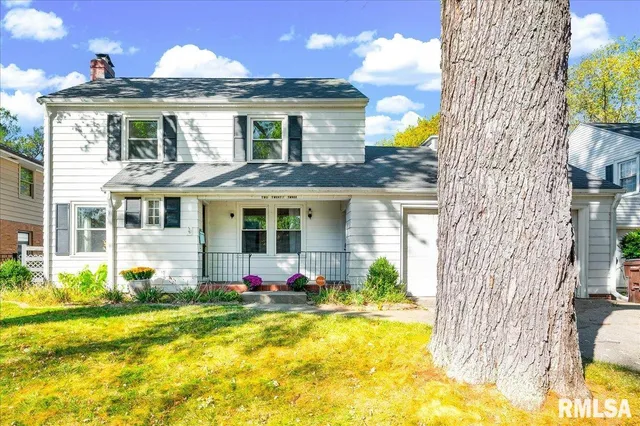 $275,000 | 223 West Hollyridge Circle, Peoria, IL 61614