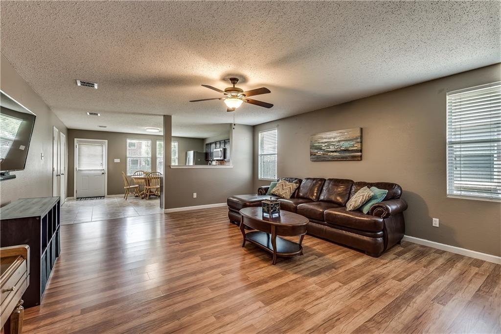 1608 Rialto Way Justin, TX 76247 - Photo 5 of 30 Gallery Image 5