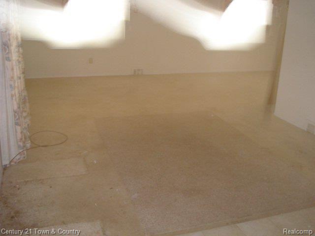 2544 Charms Road Wixom, MI 48393 - Photo 8 of 20 DSC00903