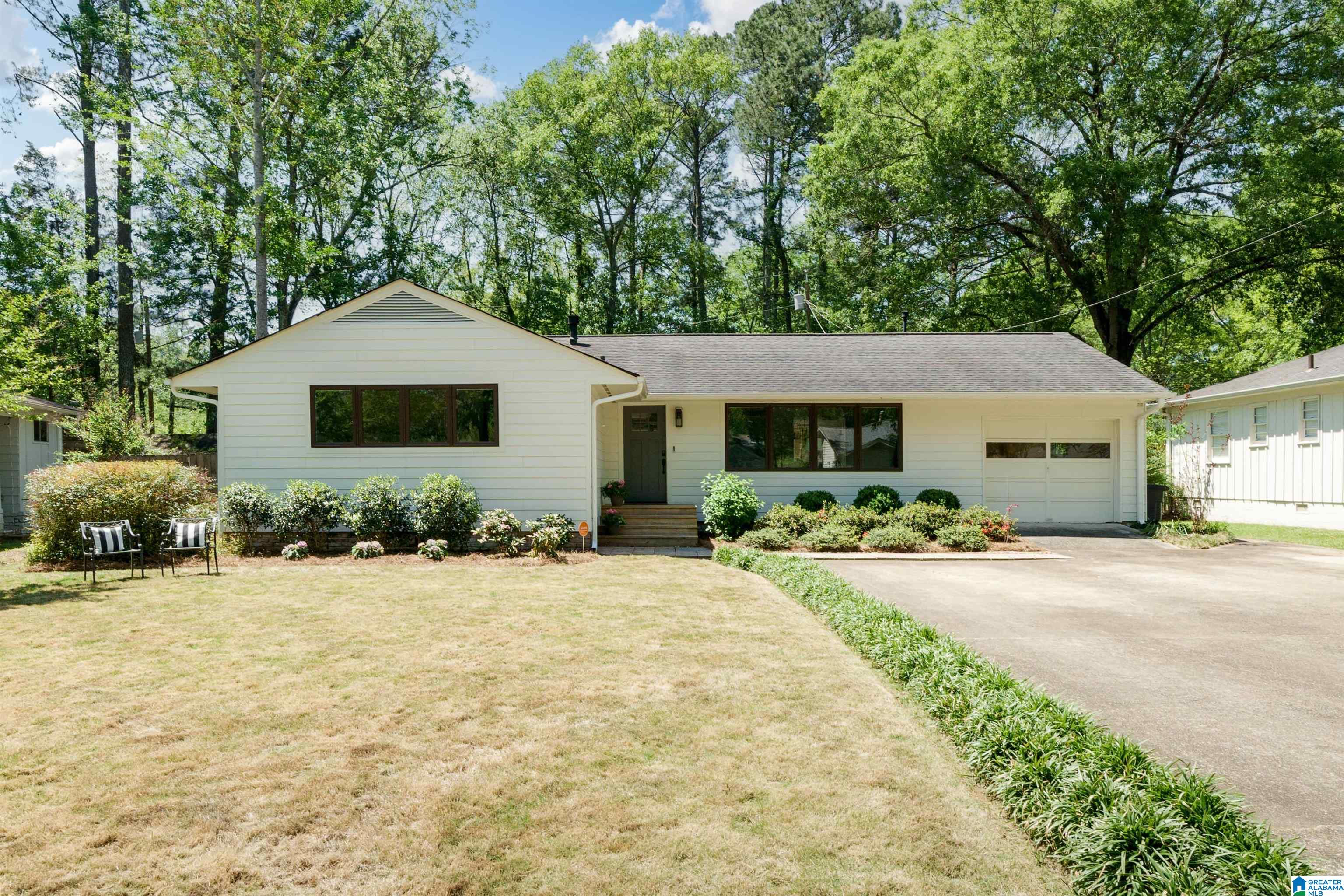4217 MountainDale Road Birmingham, AL 35213 - Photo 1 of 47
