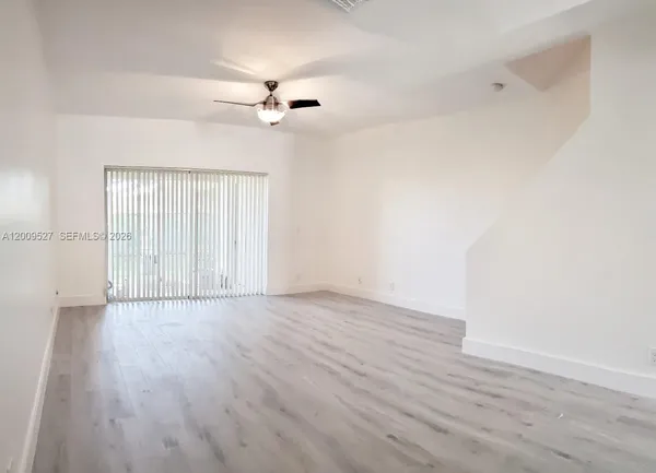 $2,650 | 16691 Hemingway Drive, Unit 16691, Weston, FL 33326