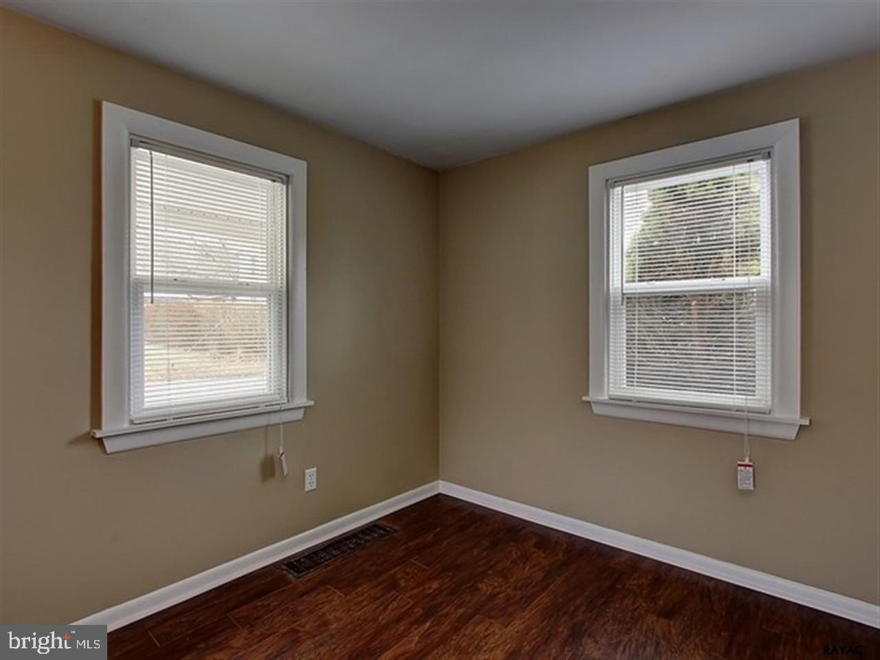 3423 Druck Valley Road York, PA 17406 - Photo 7 of 21 Gallery Image 7