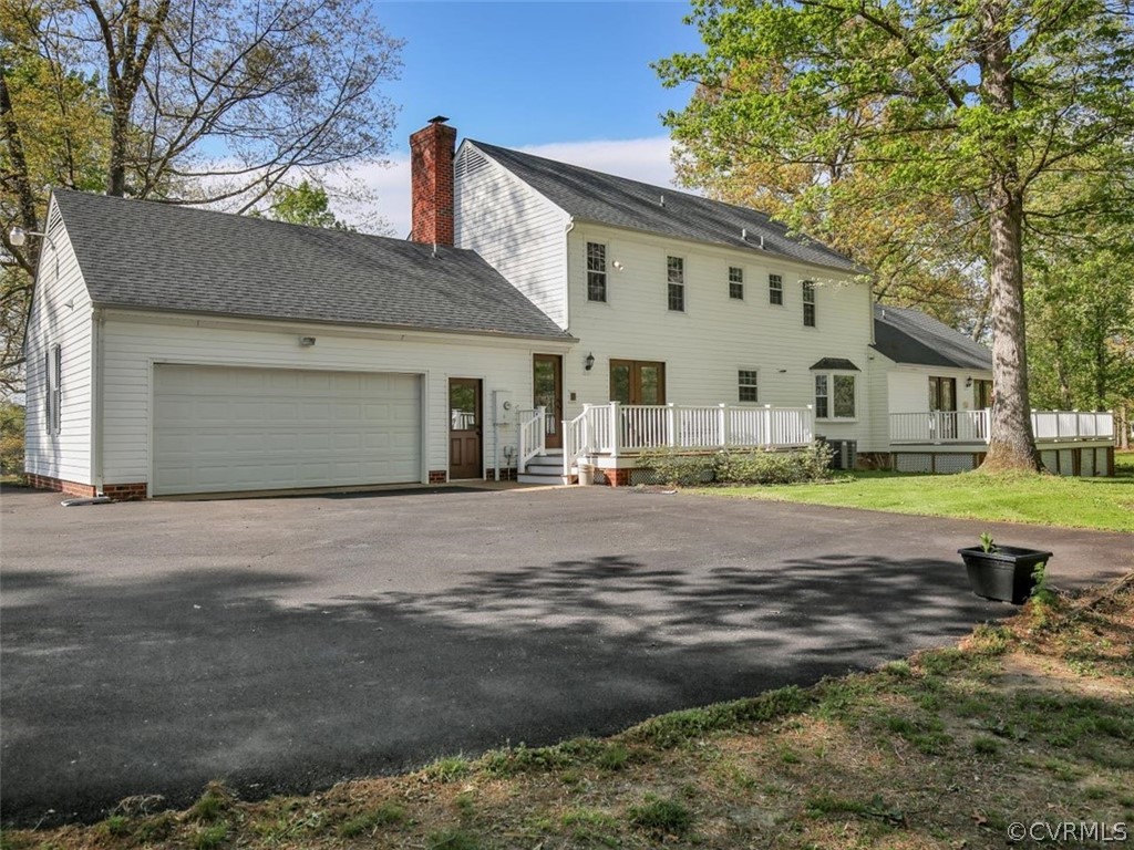 2755 Pilkington Road Powhatan, VA 23139 - Photo 5 of 37 Gallery Image 5