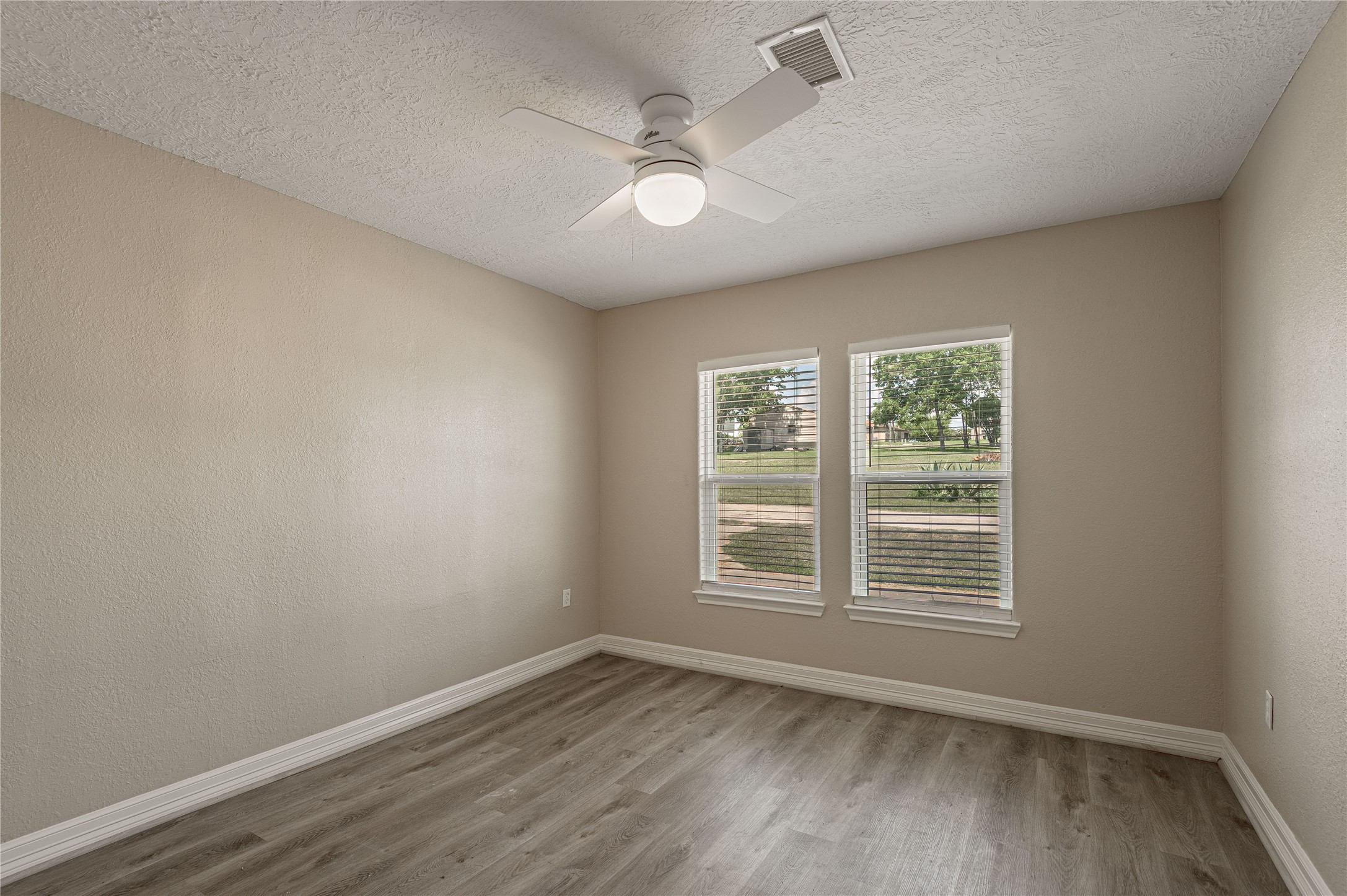 280 Crestmont Point Blank, TX 77364 - Photo 21 of 35