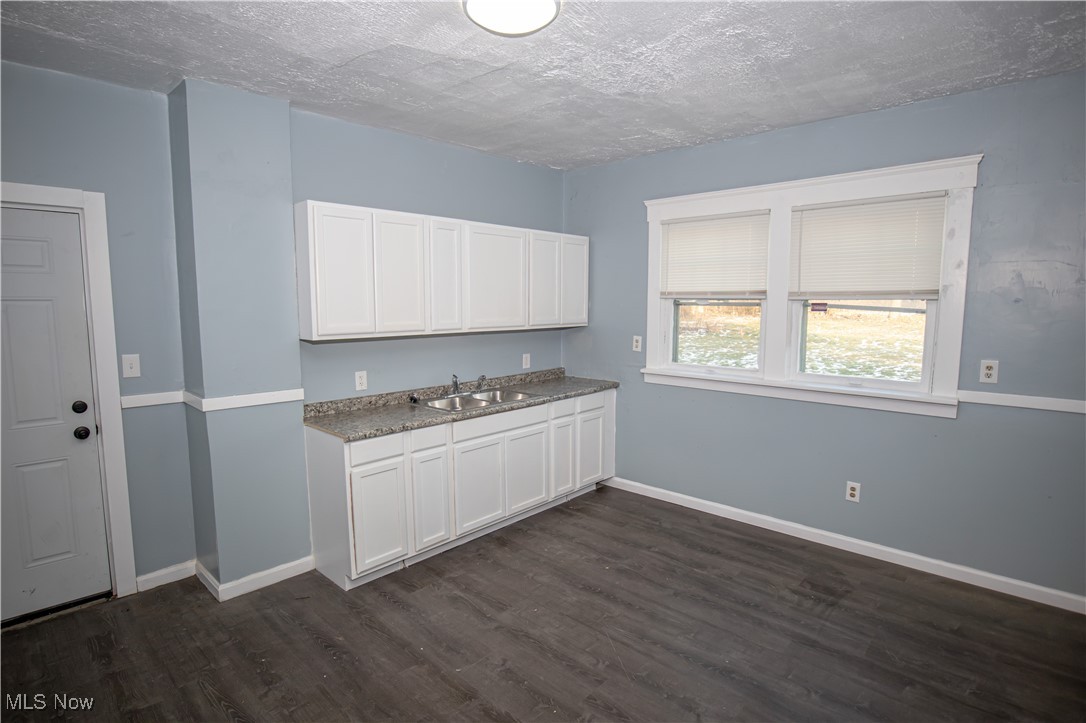 9523 Aetna Road Cleveland, OH 44105 - Photo 16 of 28 Gallery Image 16
