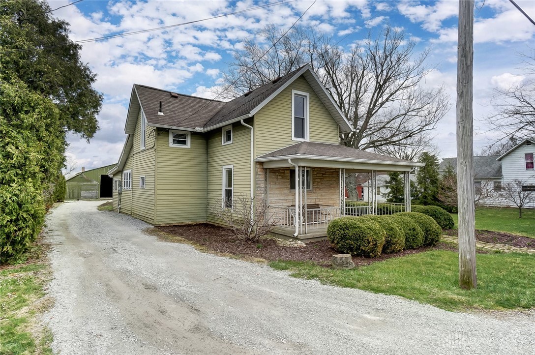 6584 Dialton Road Springfield, OH 45502 - Photo 4 of 52 Gallery Image 4