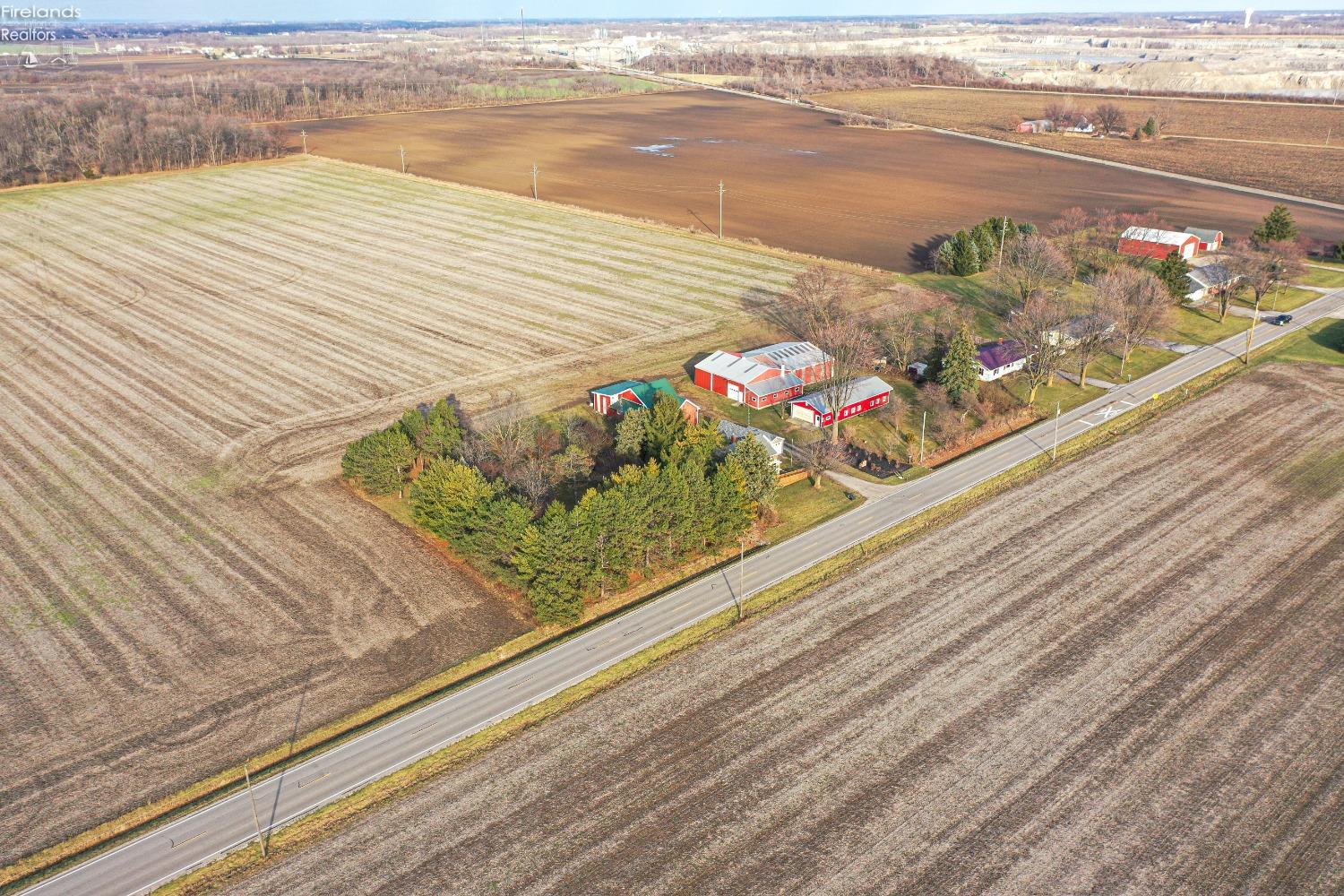 10405 Strecker Road Bellevue, OH 44811 - Photo 9 of 33 Gallery Image 9