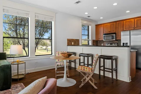 $350,000 | 6608 Lantern View Drive, Unit 102, Jonestown, TX 78645