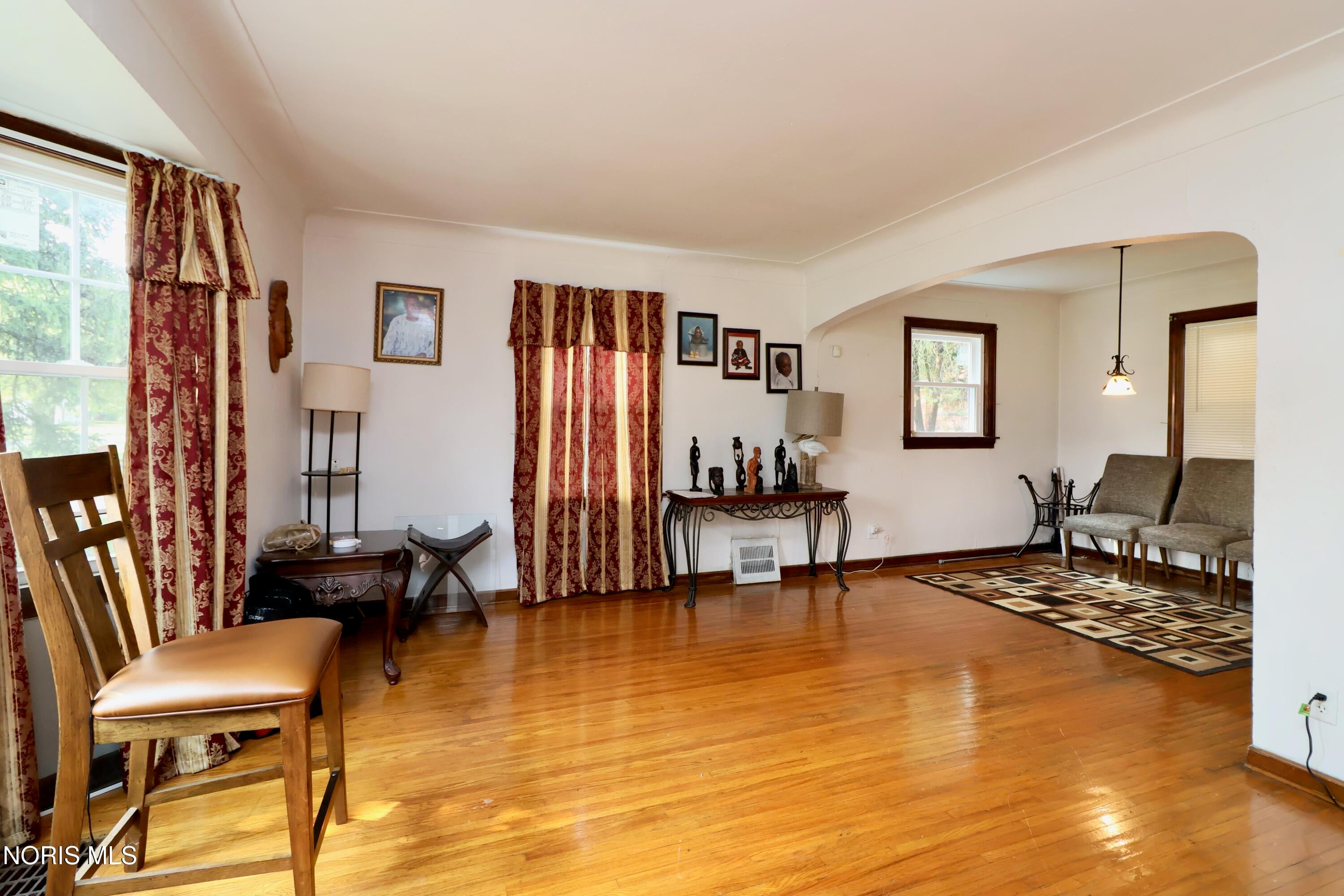 825 Secor Road Toledo, OH 43607 - Photo 4 of 41 Gallery Image 4