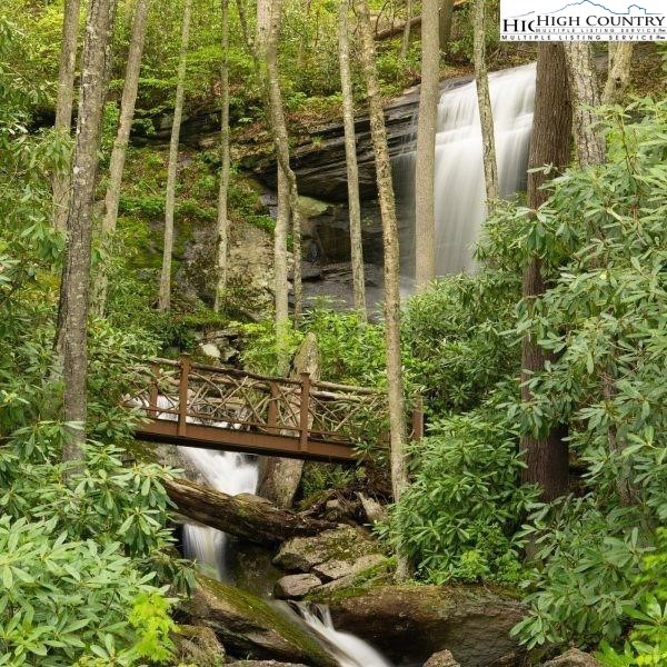 Heritage Ridge Road, Unit H12 Elk Park, NC 28622 - Photo 27 of 29 a view of fountain