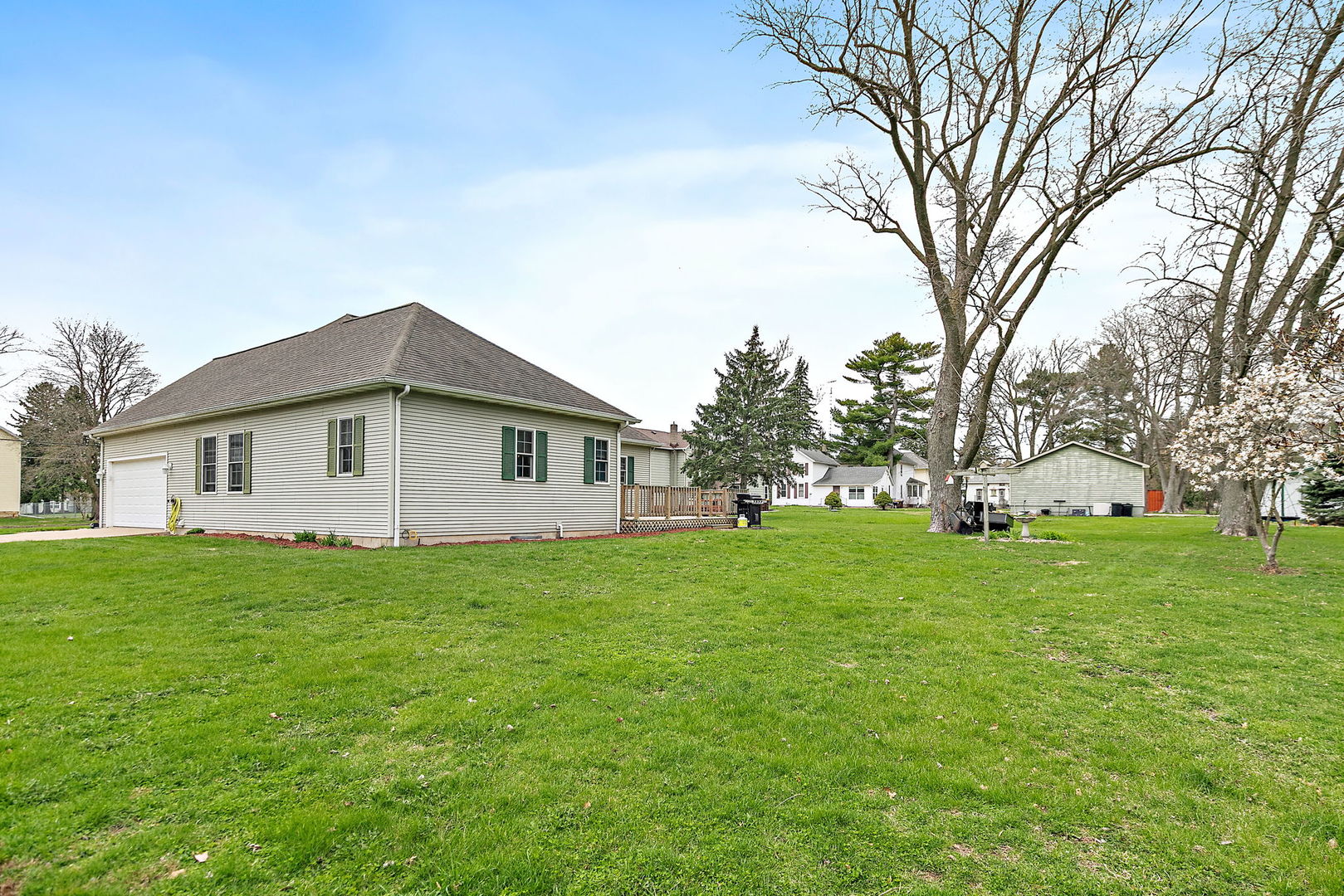 201 West Hardanger Gate Lee, IL 60530 - Photo 26 of 37 a view of a backyard of the house