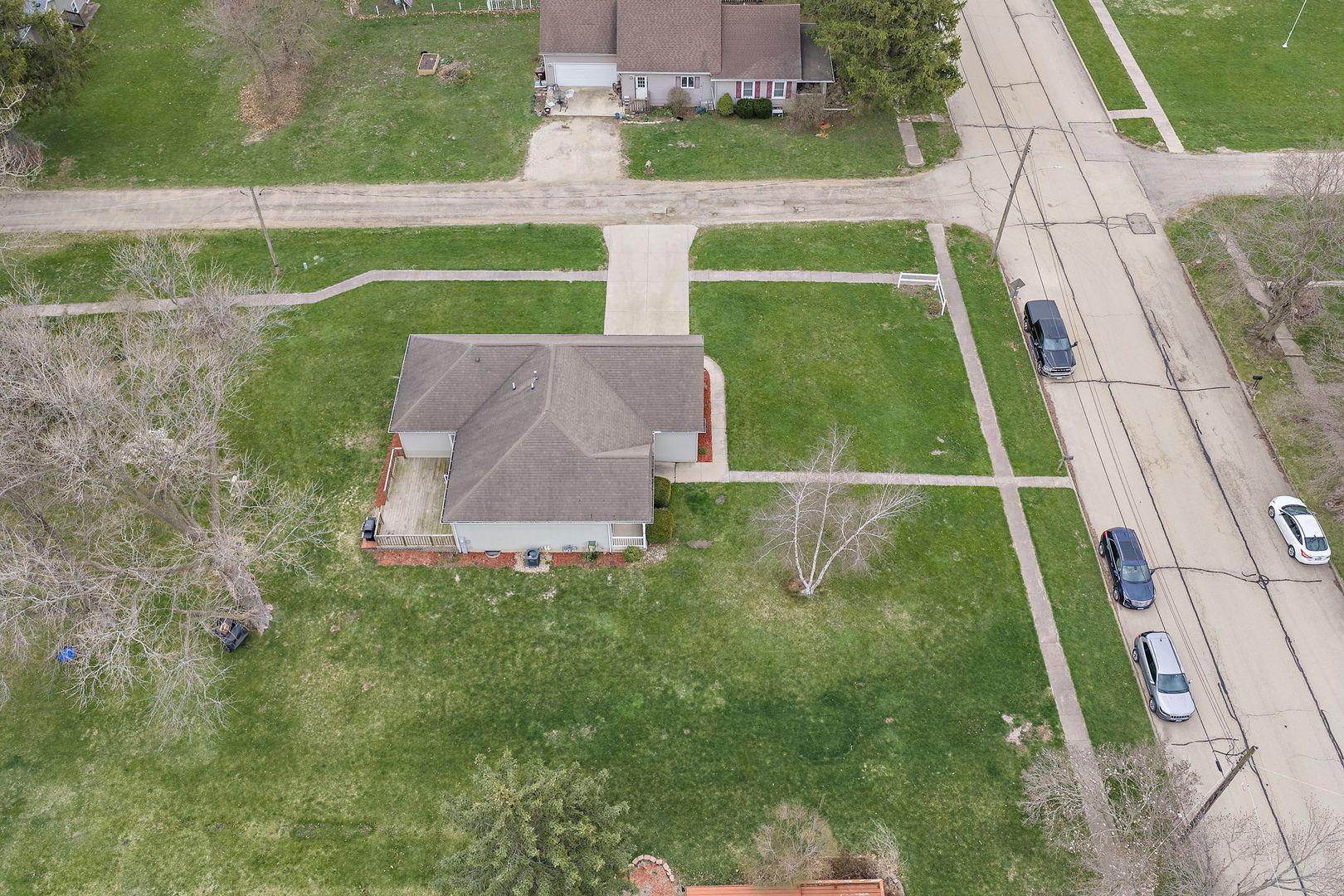 201 West Hardanger Gate Lee, IL 60530 - Photo 34 of 37 a view of an outdoor space