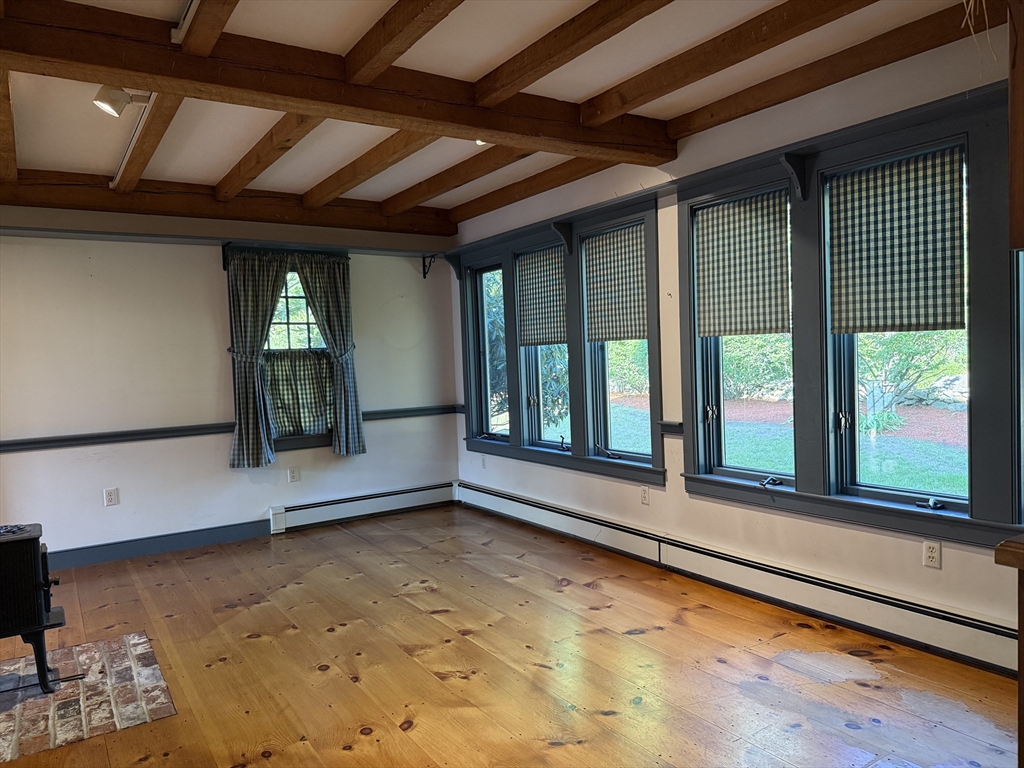 196 North Spencer Road Spencer, MA 01562 - Photo 13 of 41