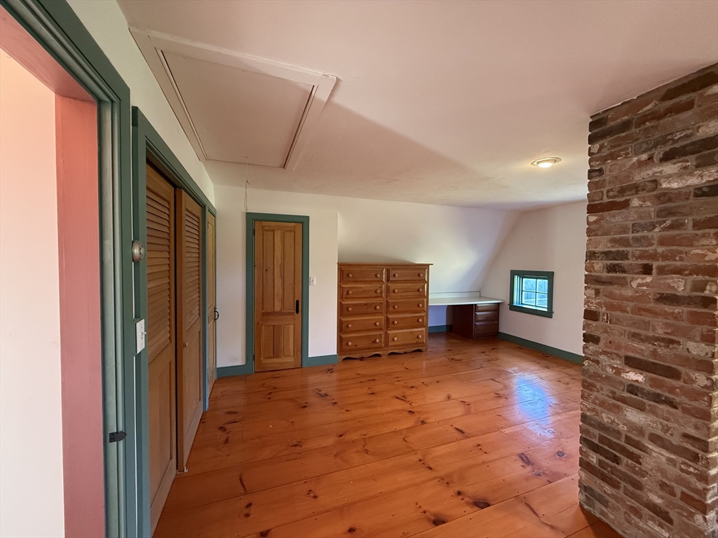 196 North Spencer Road Spencer, MA 01562 - Photo 20 of 41