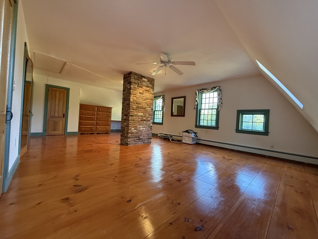 196 North Spencer Road Spencer, MA 01562 - Photo 21 of 41