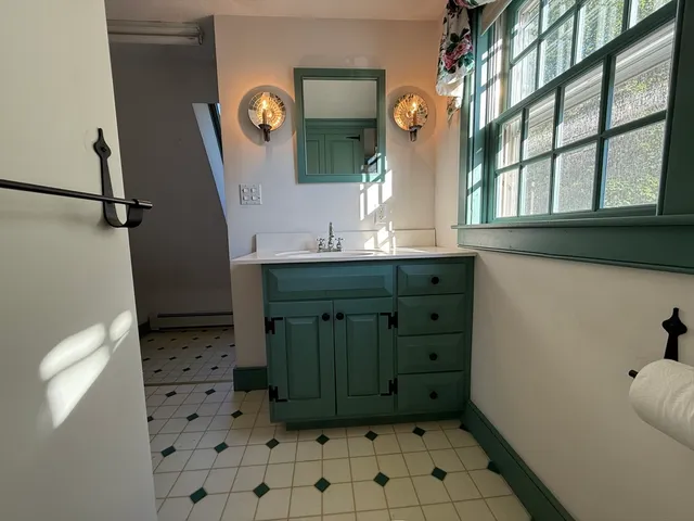 $499,999 | 196 North Spencer Road, Spencer, MA 01562