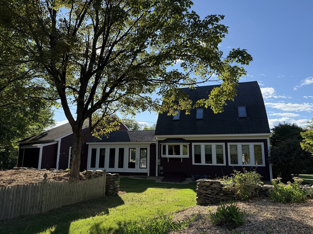 196 North Spencer Road Spencer, MA 01562 - Photo 5 of 41