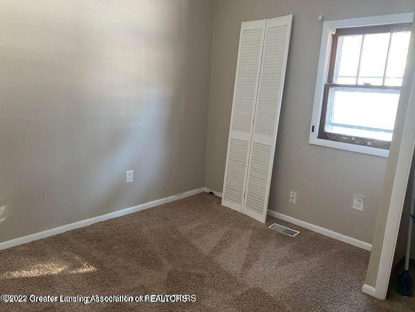 4217 Christiansen Road Lansing, MI 48910 - Photo 8 of 17 20210825170016140746000000-o