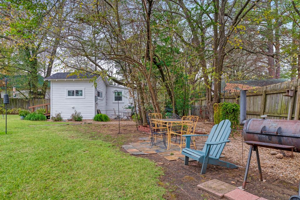 2257 Cleveland Street Paris, TX 75460 - Photo 23 of 39 Fenced backyard featuring a patio area