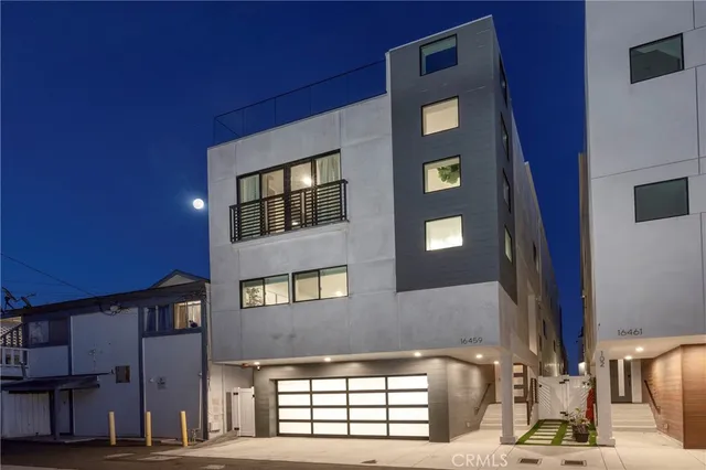 $2,425,000 | 16459 24th Street, Sunset Beach, CA 90742