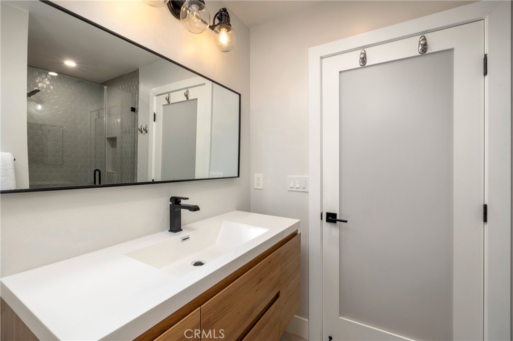 16459 24th Street Sunset Beach, CA 90742 - Photo 8 of 40