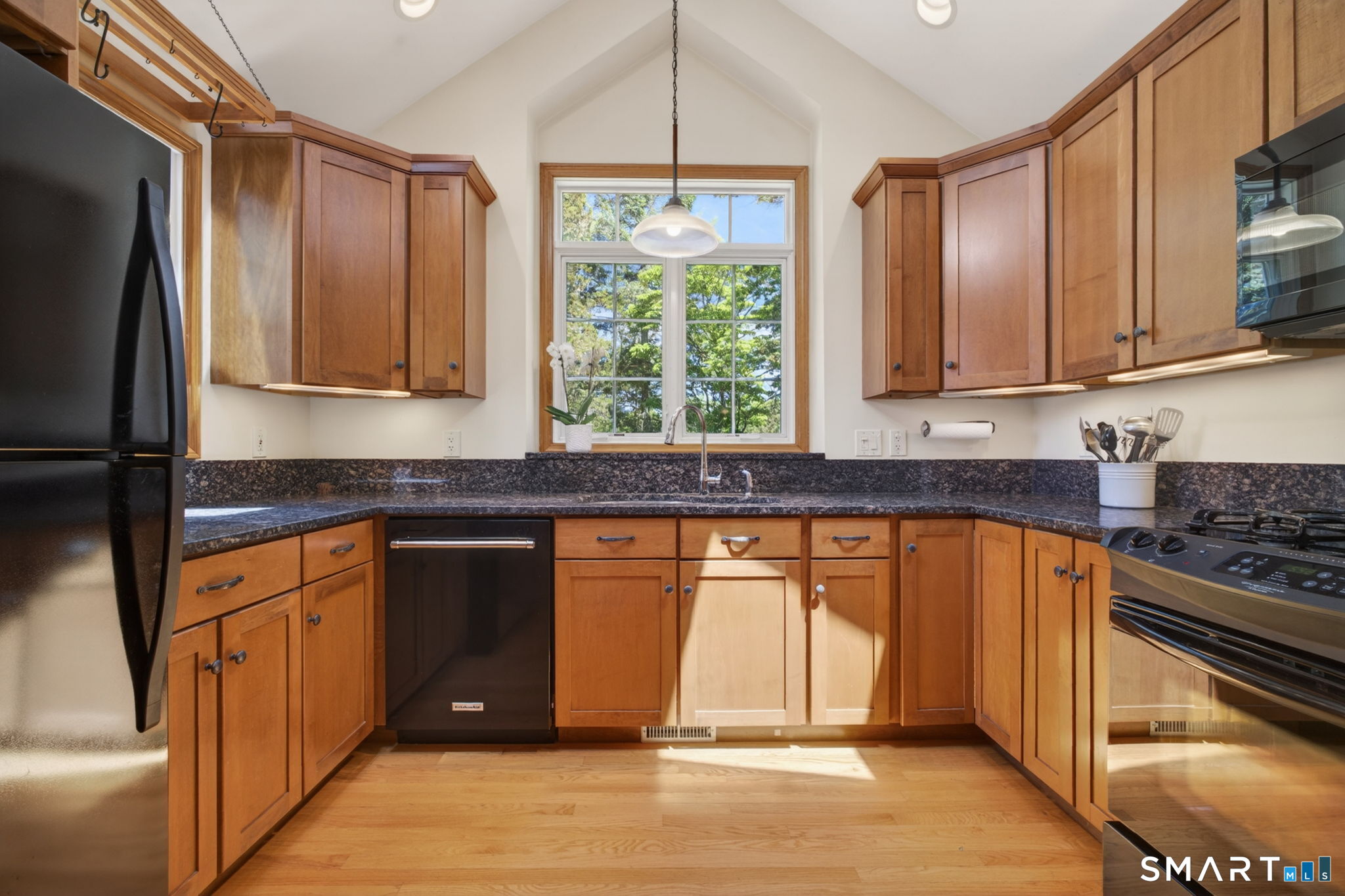 8 Liberty Ridge Clinton, CT 06413 - Photo 16 of 40