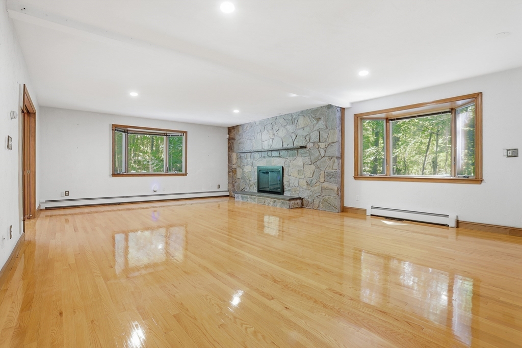 331 Prospect Street Framingham, MA 01701 - Photo 8 of 42
