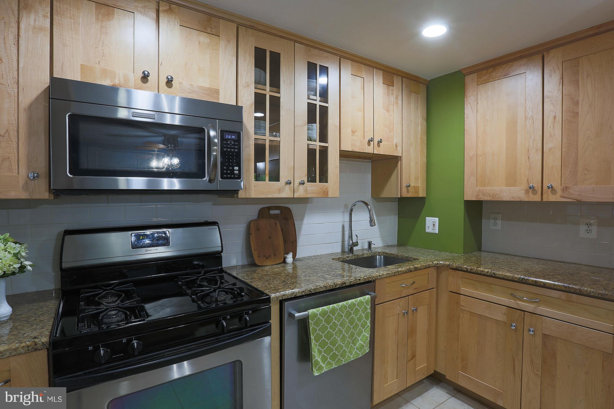 7368 Edsworth Road Baltimore, MD 21222 - Photo 12 of 29 Kitchen
