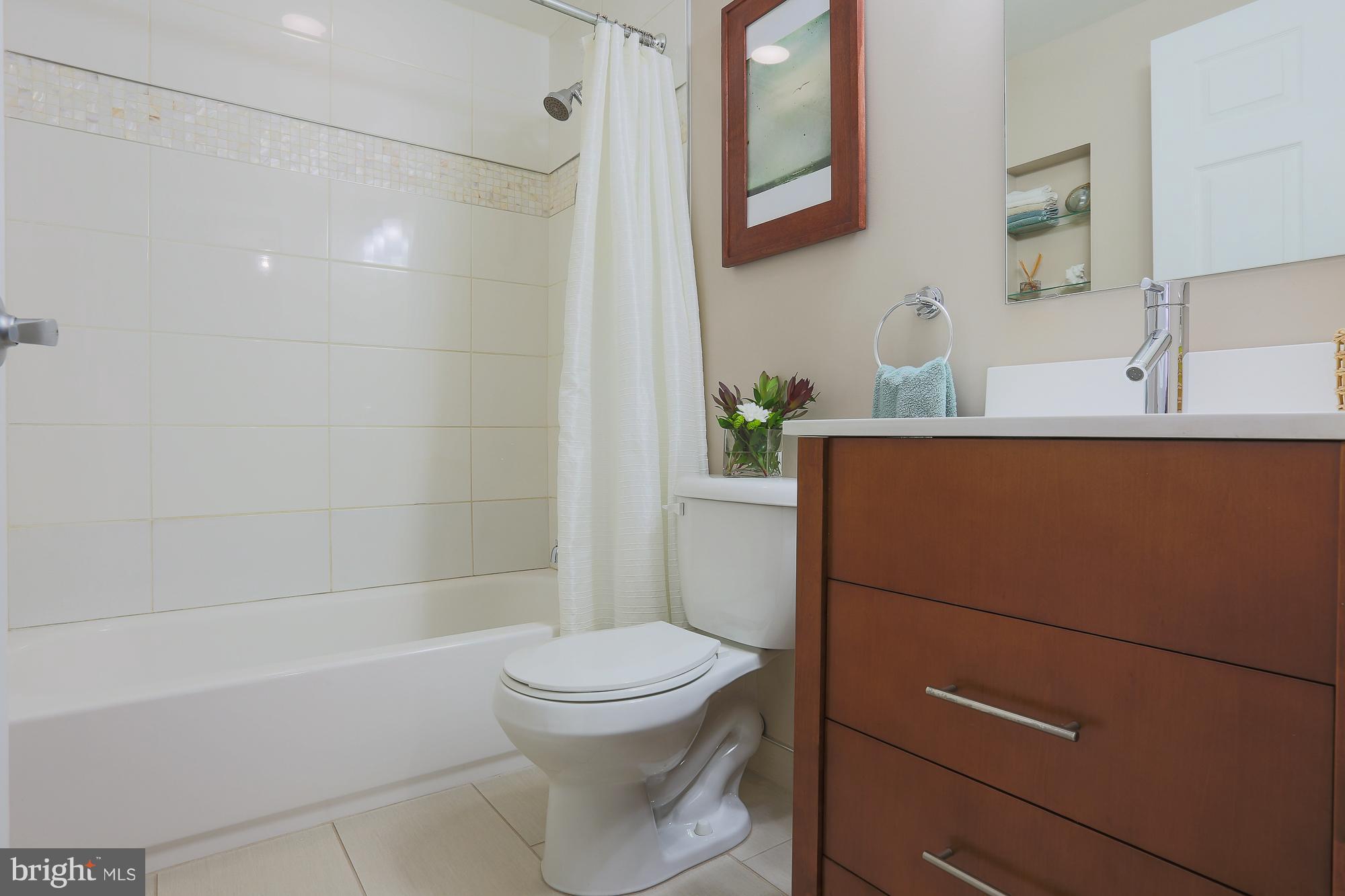 7368 Edsworth Road Baltimore, MD 21222 - Photo 17 of 29 Bath