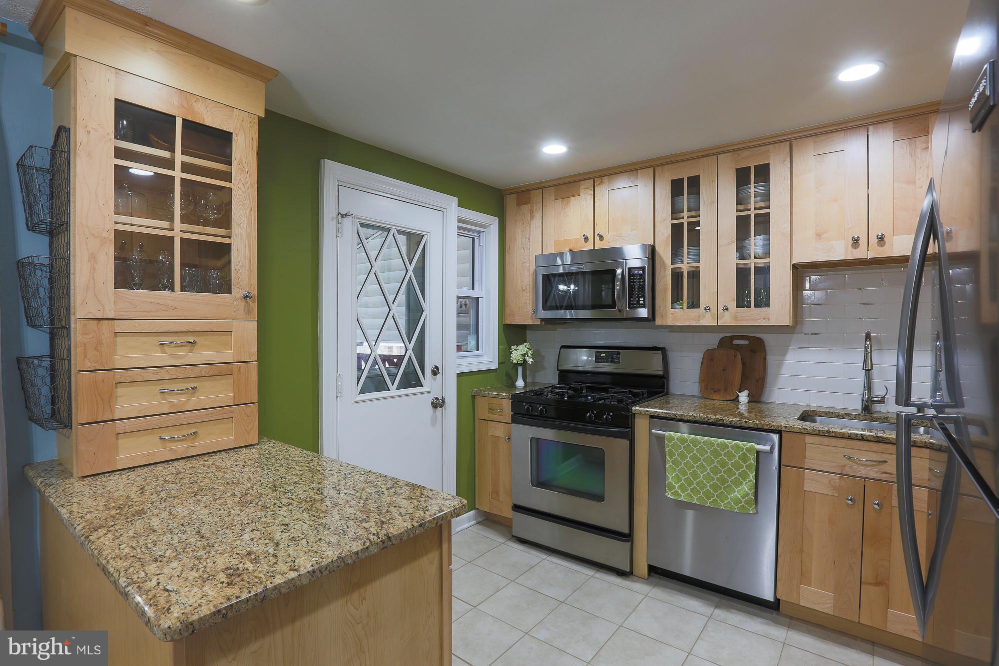 7368 Edsworth Road Baltimore, MD 21222 - Photo 9 of 29 Kitchen