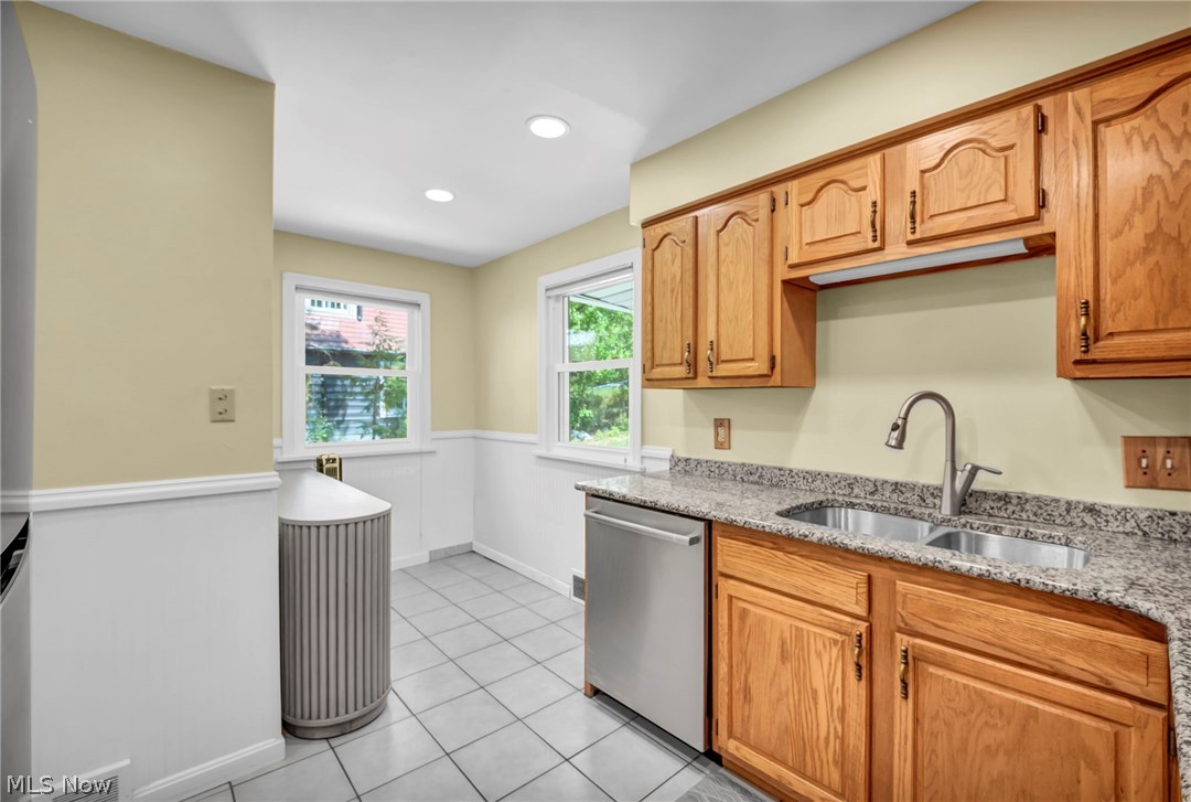 20860 Farnsleigh Road Shaker Heights, OH 44122 - Photo 16 of 46 Gallery Image 16