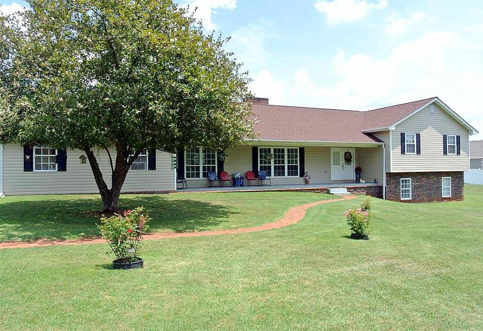3956 Freels Road Friendsville, TN 37737 - Photo 3 of 40 DSC_6255