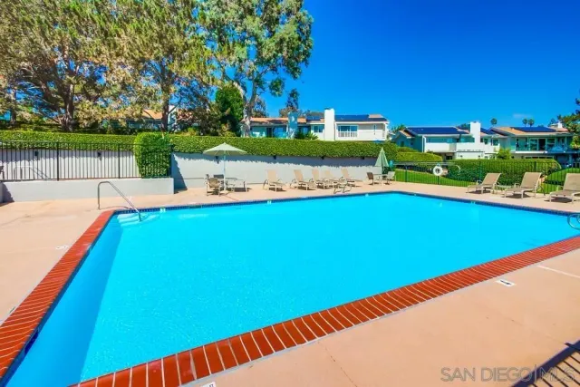 $1,878,000 | 2223 Camino Preciosa Sur, La Jolla, CA 92037