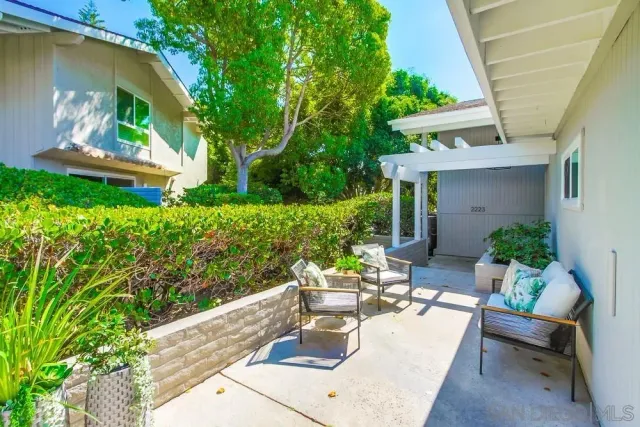 $1,878,000 | 2223 Camino Preciosa Sur, La Jolla, CA 92037