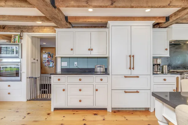 $1,025,000 | 61 Mountain Road, Concord, NH 03301