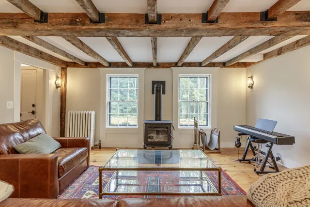 $1,075,000 | 61 Mountain Road, Concord, NH 03301