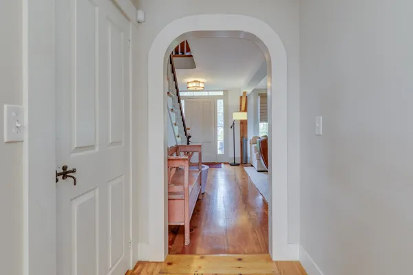 $1,025,000 | 61 Mountain Road, Concord, NH 03301