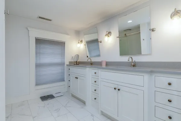 $1,025,000 | 61 Mountain Road, Concord, NH 03301