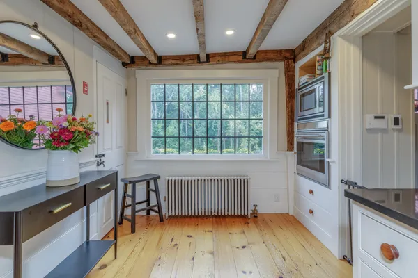 $1,025,000 | 61 Mountain Road, Concord, NH 03301