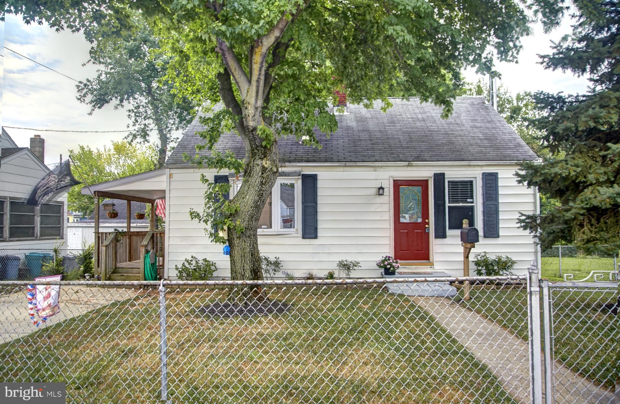 833 Martin Road Baltimore, MD 21221 - Photo 1 of 30 Exterior (Front)