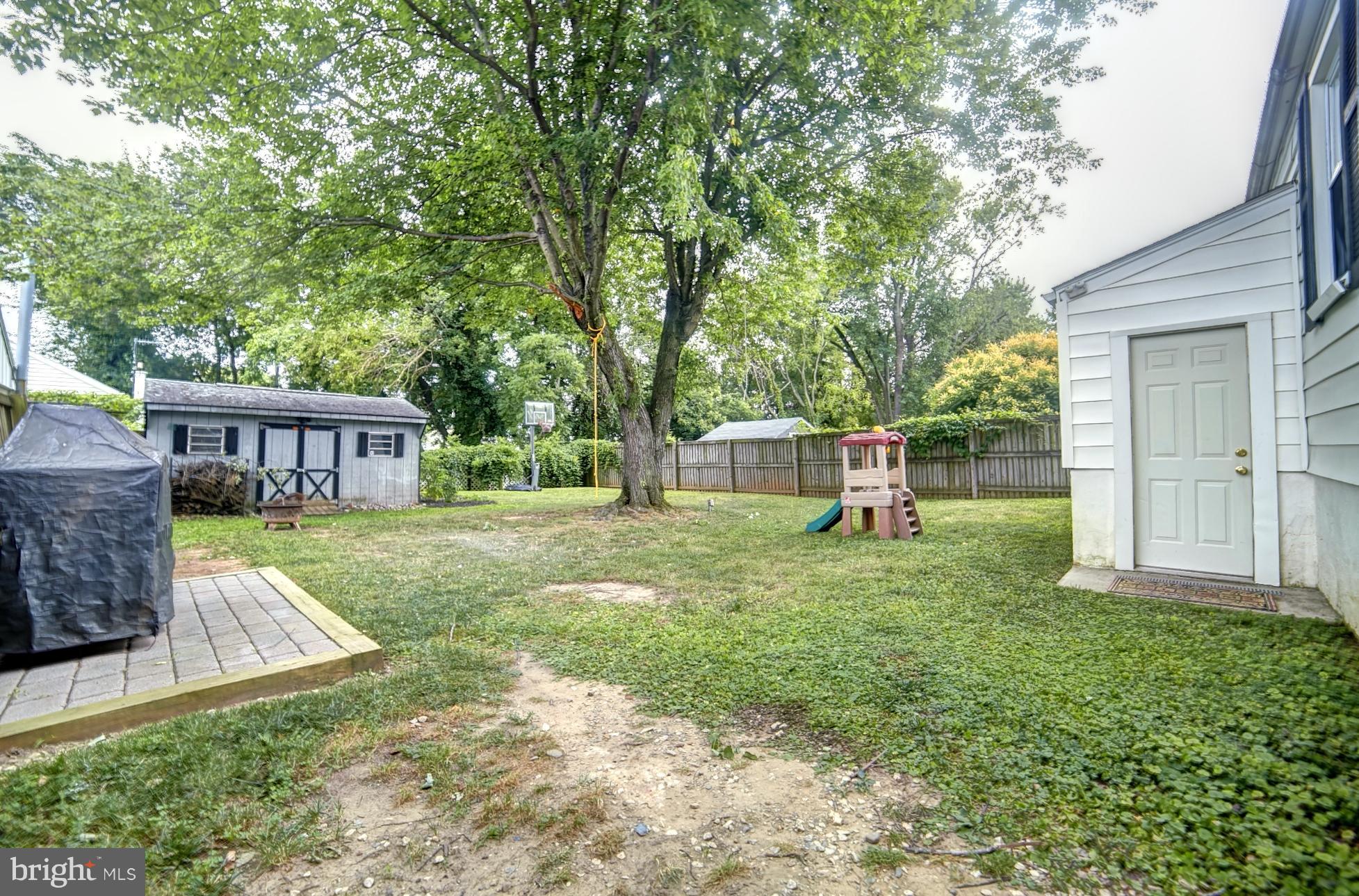 833 Martin Road Baltimore, MD 21221 - Photo 28 of 30 Exterior (Rear)