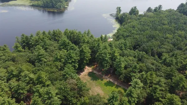 $3,200,000 | 12 West Shore Park Road, Kingston, NH 03848