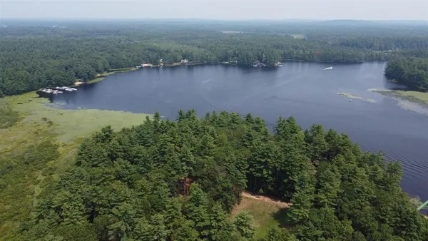 $3,200,000 | 12 West Shore Park Road, Kingston, NH 03848