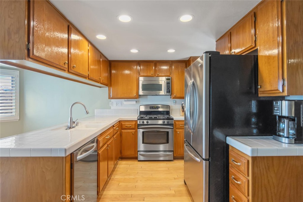 27864 Wakefield Road Castaic, CA 91384 - Photo 11 of 28